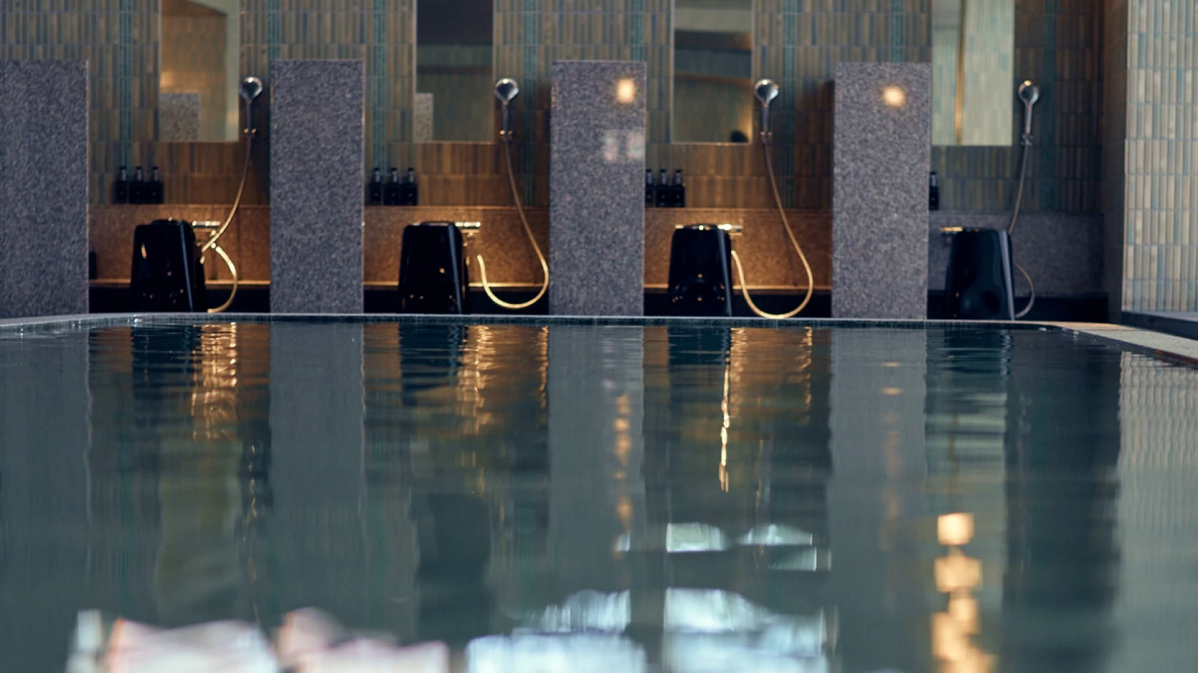 CLUB HOUSE & FACILITIES | GORA KADAN FUJI GOLF [公式サイト]